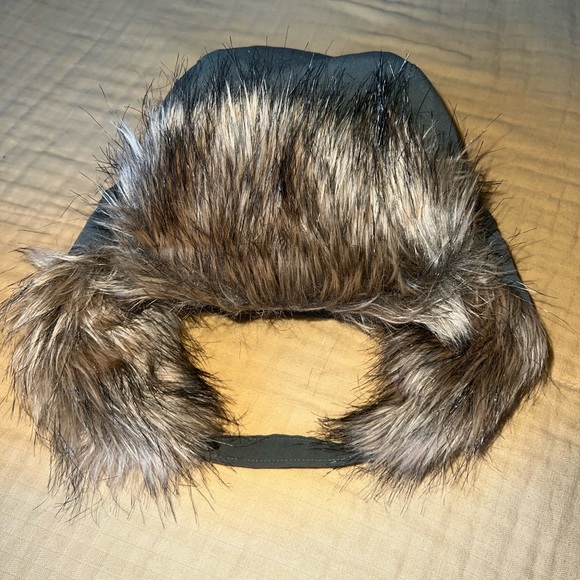 Columbia fleece lined trapper hat - Picture 2 of 5